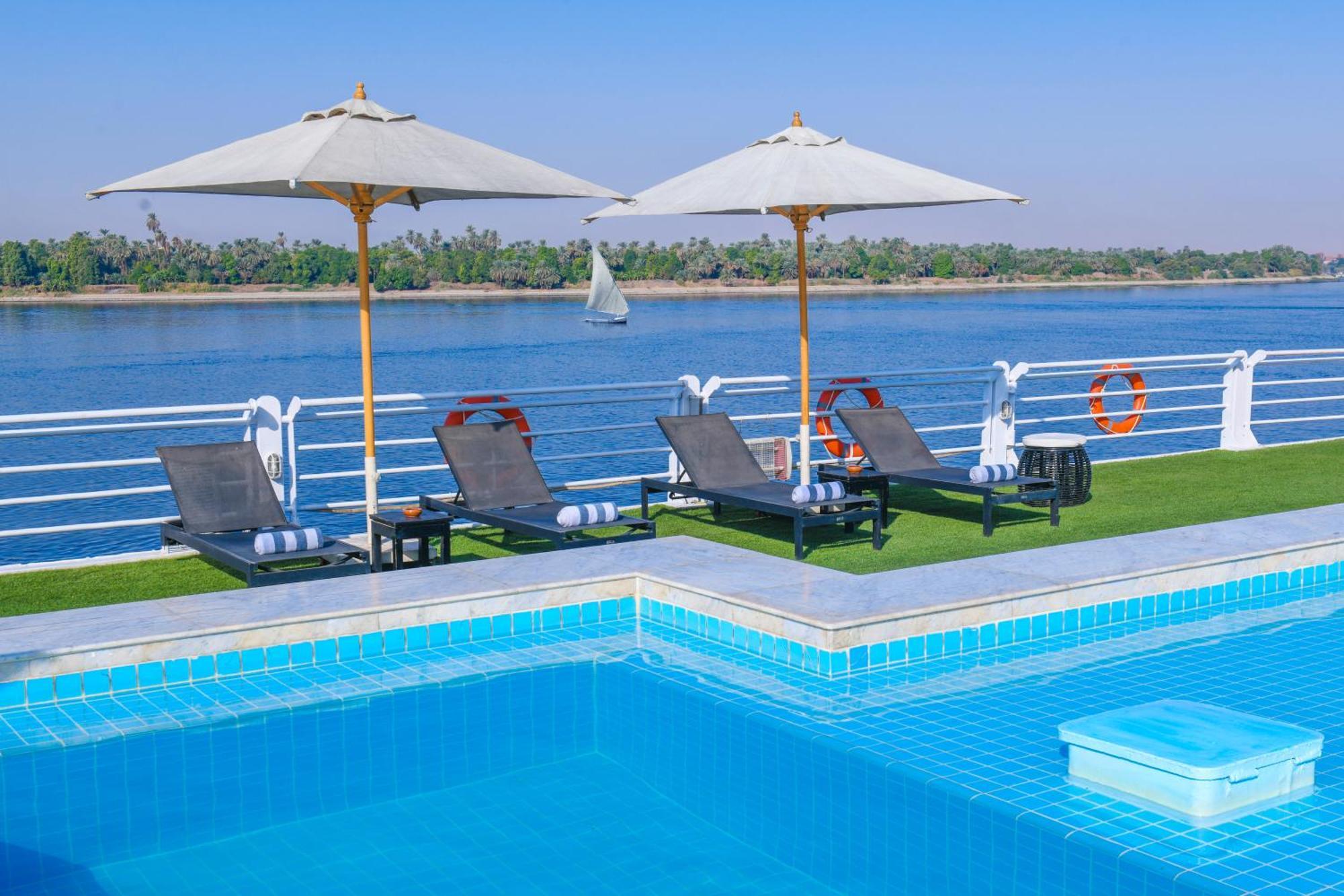 Moevenpick Ms Sunray Hotel Luxor Buitenkant foto